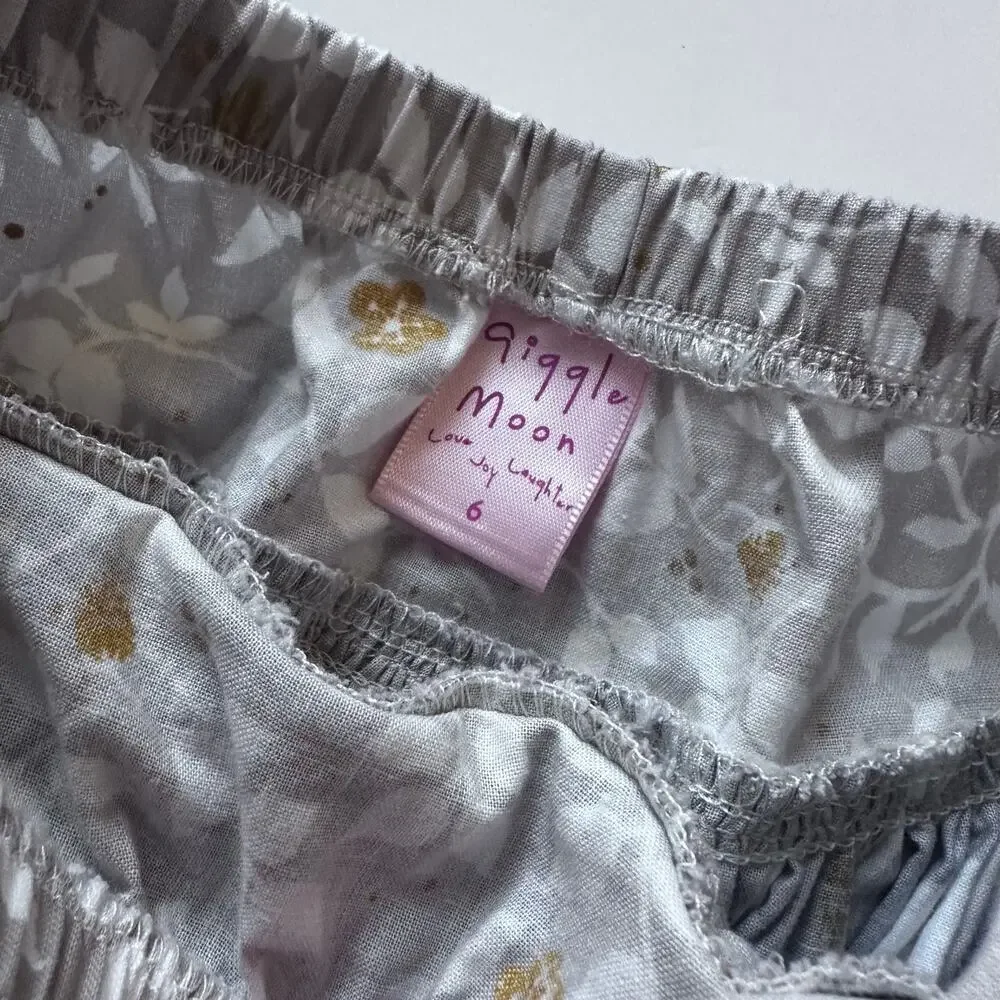 Giggle Moon White As Snow Connie Set